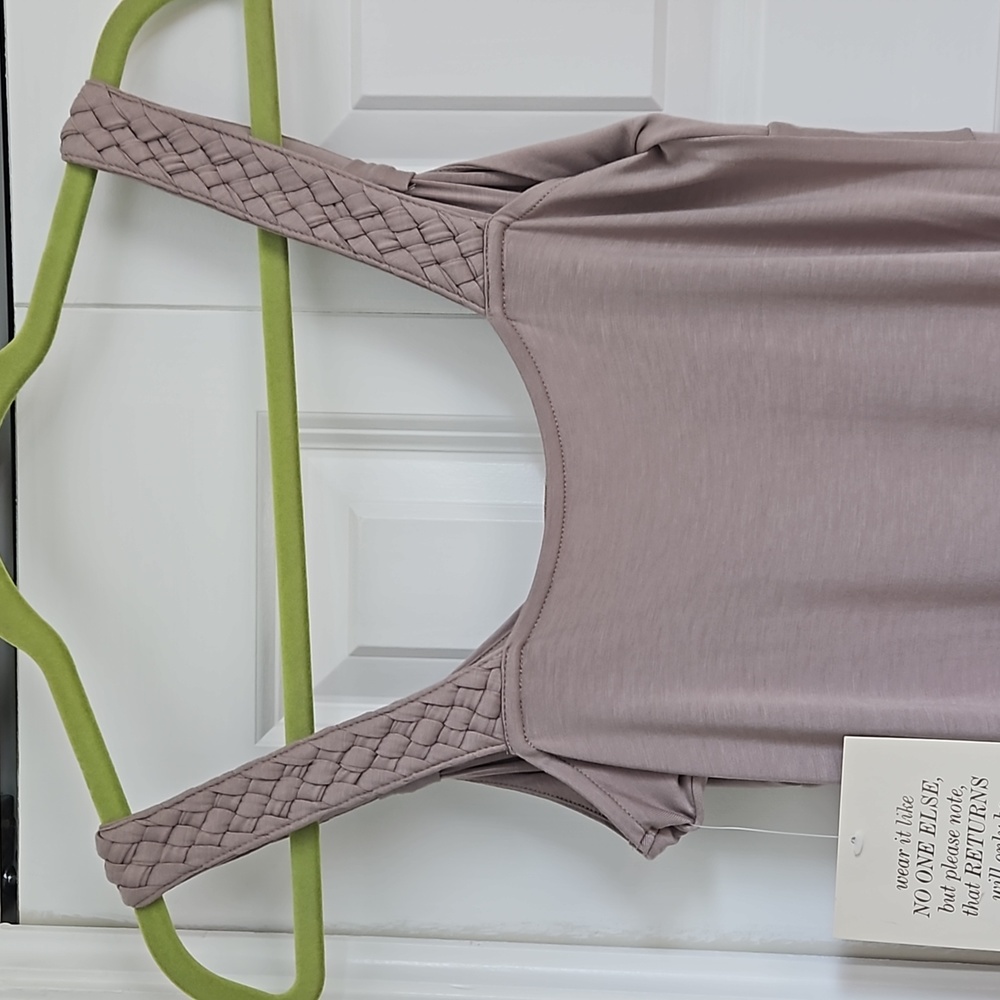 Dress - Picture 3 of 3